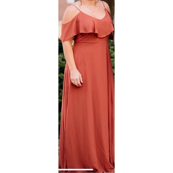 birdy grey jane dress Berry Bridesmaid Dress Chiffon Size Medium